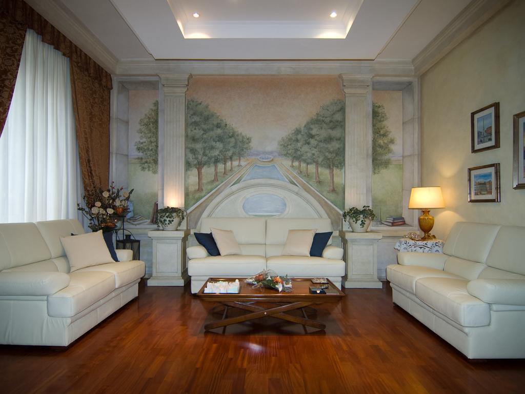 B&B Les Suites โรม ภายนอก รูปภาพ